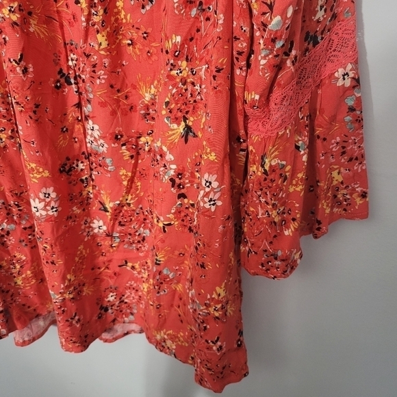 Torrid Orange Floral Bell Sleeve Blouse NWT - Picture 13 of 14